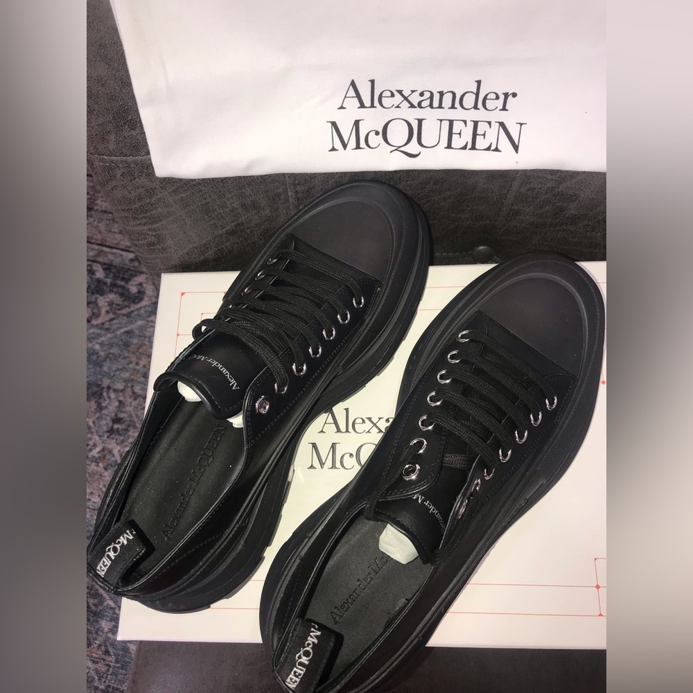 Alexander McQueen Men's Sneakers. Brand New. Dust bag & box